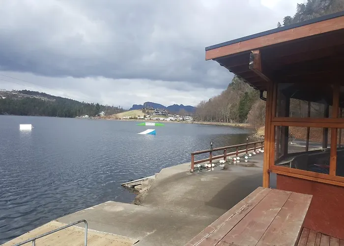 Semesteranläggning (resort) Egenes Camping *